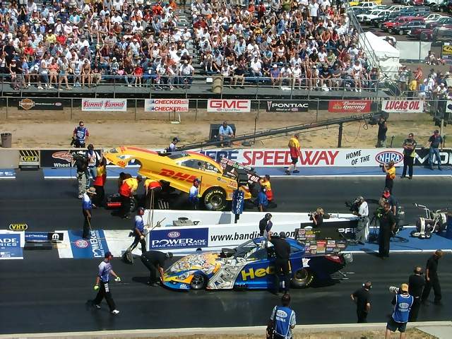 Top_Fuel_Funnycar-07